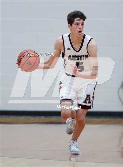 Thumbnail 1 in Austin vs. Del Valle photogallery.