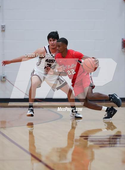 Thumbnail 2 in Austin vs. Del Valle photogallery.