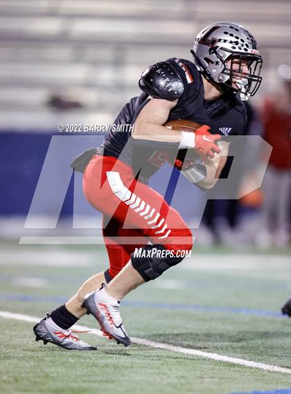 Thumbnail 3 in Loveland vs. Montrose (CHSAA 4A Quarter Finals) photogallery.