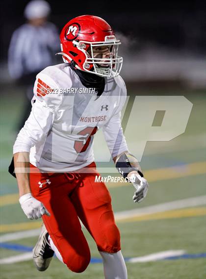 Thumbnail 3 in Loveland vs. Montrose (CHSAA 4A Quarter Finals) photogallery.