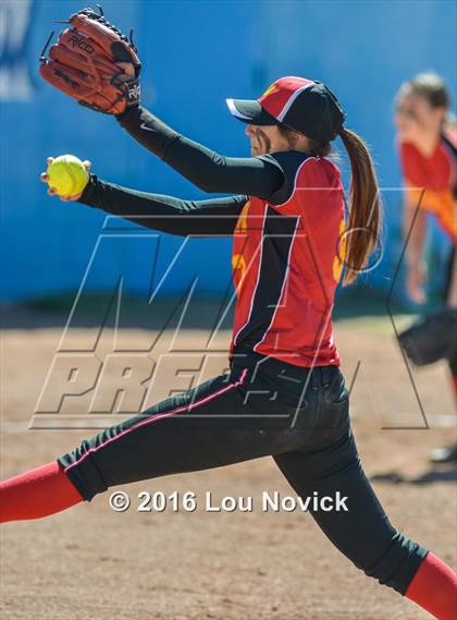 Thumbnail 1 in Robertson @ Espanola Valley (Lady Horsemen Invitational) photogallery.