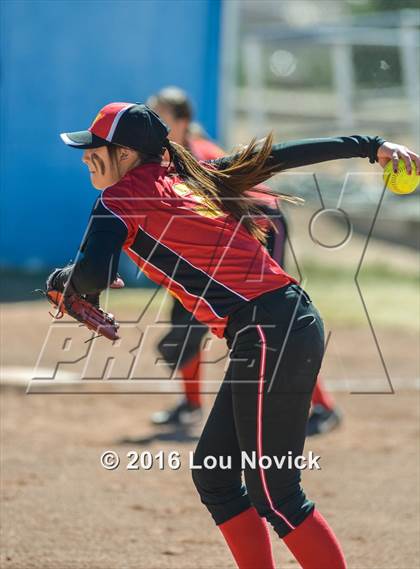 Thumbnail 3 in Robertson @ Espanola Valley (Lady Horsemen Invitational) photogallery.