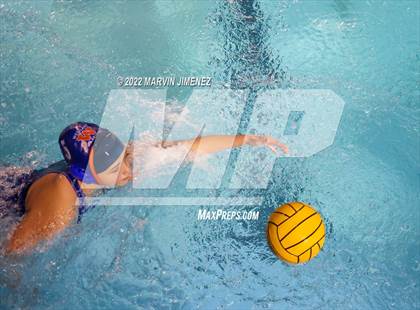 Thumbnail 1 in Westlake vs Camarillo photogallery.