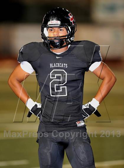 Thumbnail 1 in Alvarado vs Mexia (Dale Hansen Football Classic) photogallery.