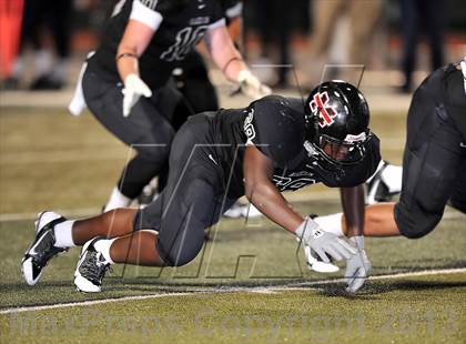 Thumbnail 2 in Alvarado vs Mexia (Dale Hansen Football Classic) photogallery.