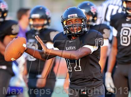 Thumbnail 1 in Alvarado vs Mexia (Dale Hansen Football Classic) photogallery.