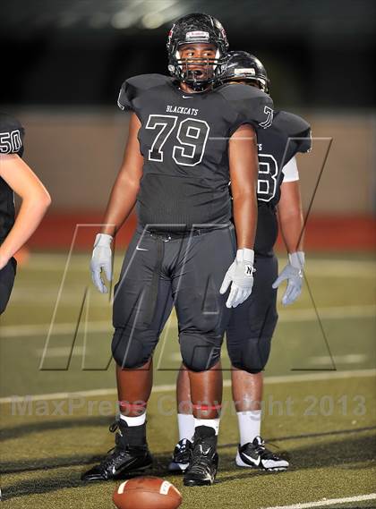 Thumbnail 2 in Alvarado vs Mexia (Dale Hansen Football Classic) photogallery.