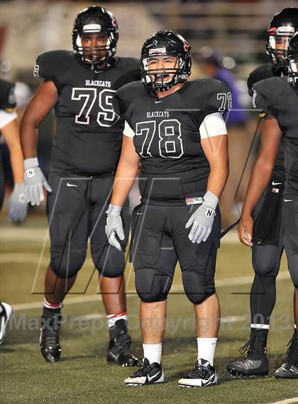 Thumbnail 3 in Alvarado vs Mexia (Dale Hansen Football Classic) photogallery.