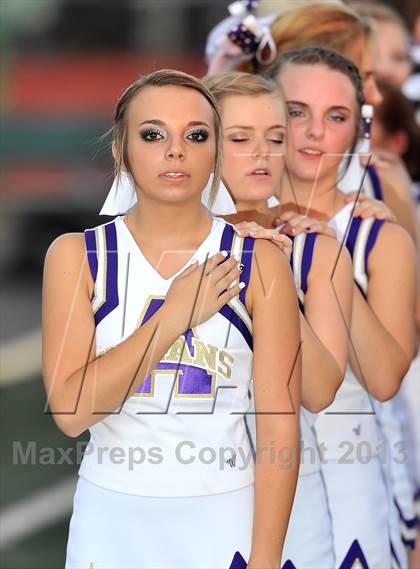 Thumbnail 3 in Alvarado vs Mexia (Dale Hansen Football Classic) photogallery.