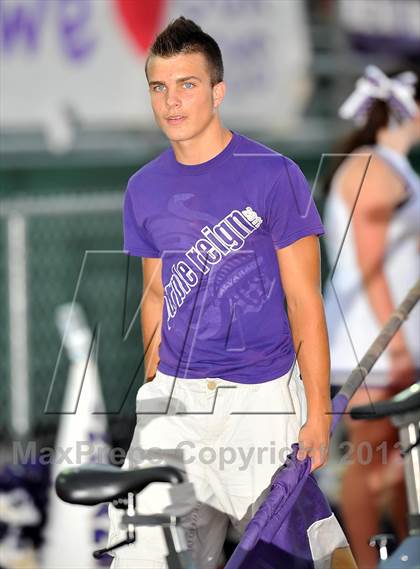 Thumbnail 2 in Alvarado vs Mexia (Dale Hansen Football Classic) photogallery.