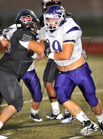Thumbnail 3 in Alvarado vs Mexia (Dale Hansen Football Classic) photogallery.