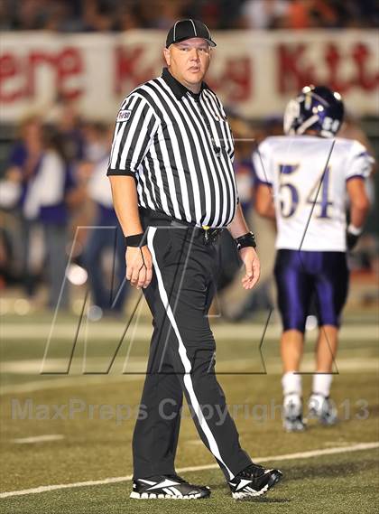 Thumbnail 1 in Alvarado vs Mexia (Dale Hansen Football Classic) photogallery.