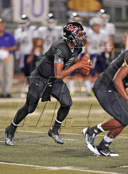 Thumbnail 2 in Alvarado vs Mexia (Dale Hansen Football Classic) photogallery.