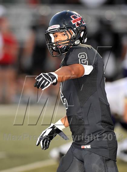 Thumbnail 3 in Alvarado vs Mexia (Dale Hansen Football Classic) photogallery.