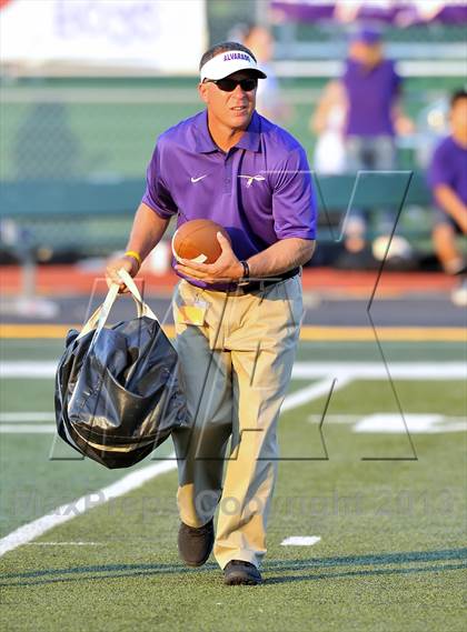 Thumbnail 2 in Alvarado vs Mexia (Dale Hansen Football Classic) photogallery.
