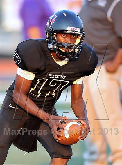 Thumbnail 3 in Alvarado vs Mexia (Dale Hansen Football Classic) photogallery.