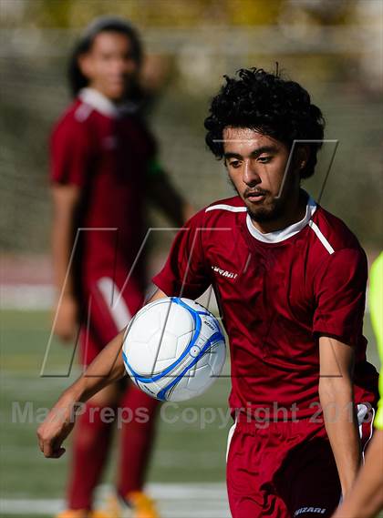 Thumbnail 3 in Capital Christian vs. Encina Prep (CIF SJS D6 Final) photogallery.
