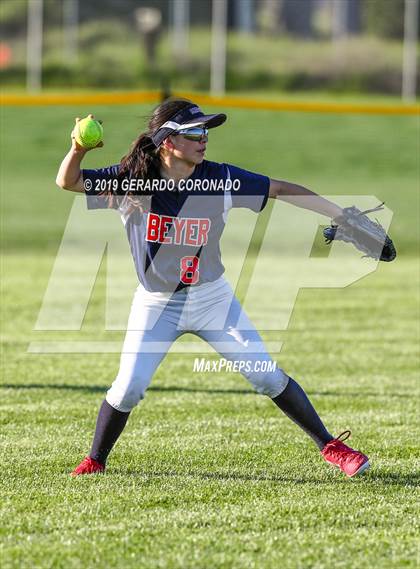 Thumbnail 1 in Beyer @ Lathrop photogallery.