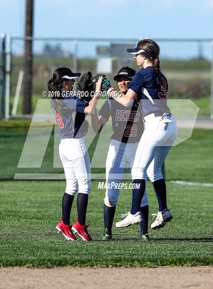 Thumbnail 1 in Beyer @ Lathrop photogallery.