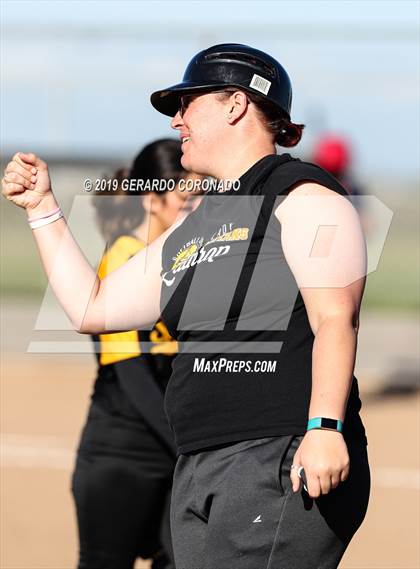 Thumbnail 1 in Beyer @ Lathrop photogallery.