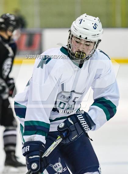 Thumbnail 3 in Parsippany Regional @ Morris Catholic/Depaul photogallery.