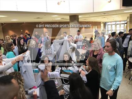 Thumbnail 3 in Canyon TOC Ceremony photogallery.