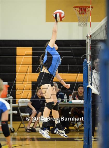 Thumbnail 1 in Lincoln @ Yuba City photogallery.