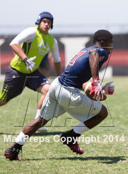Thumbnail 1 in San Marcos vs. Great Oak (SDSU Passing Tournament) photogallery.