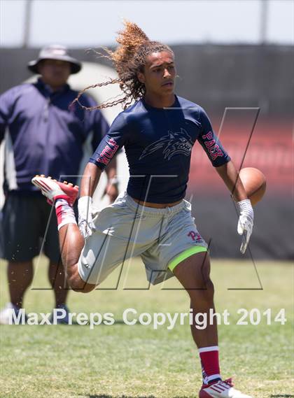 Thumbnail 1 in San Marcos vs. Great Oak (SDSU Passing Tournament) photogallery.