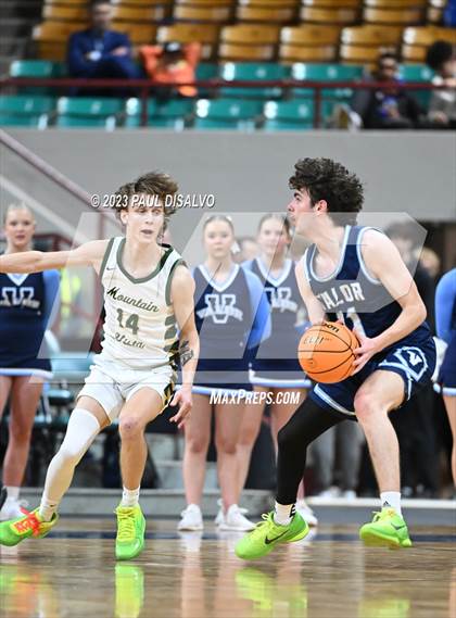 Thumbnail 1 in Mountain Vista vs. Valor Christian (CHSAA 6A Great 8) photogallery.
