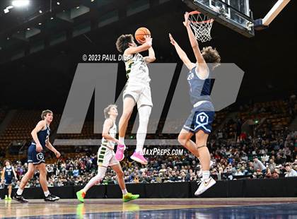 Thumbnail 2 in Mountain Vista vs. Valor Christian (CHSAA 6A Great 8) photogallery.