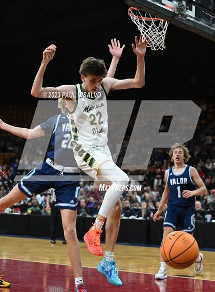 Thumbnail 1 in Mountain Vista vs. Valor Christian (CHSAA 6A Great 8) photogallery.
