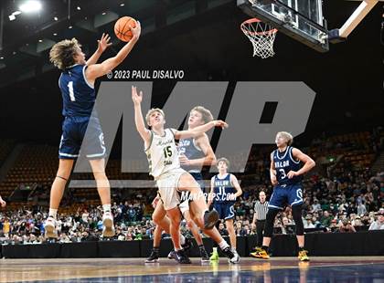Thumbnail 3 in Mountain Vista vs. Valor Christian (CHSAA 6A Great 8) photogallery.
