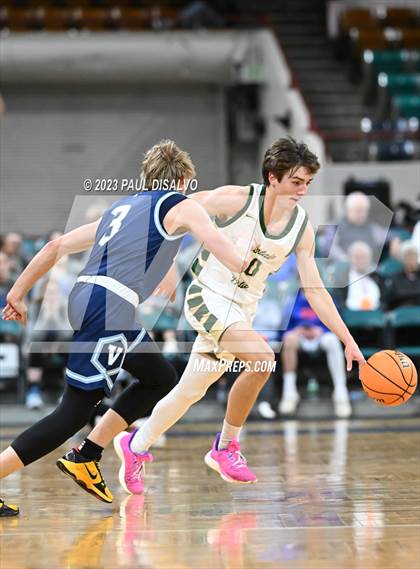Thumbnail 3 in Mountain Vista vs. Valor Christian (CHSAA 6A Great 8) photogallery.