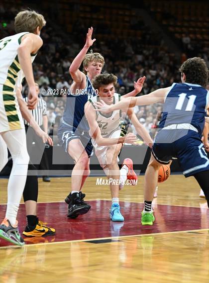 Thumbnail 1 in Mountain Vista vs. Valor Christian (CHSAA 6A Great 8) photogallery.