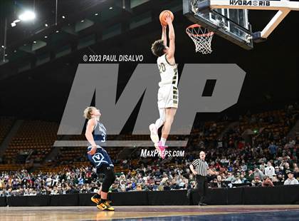 Thumbnail 2 in Mountain Vista vs. Valor Christian (CHSAA 6A Great 8) photogallery.