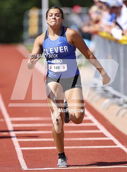 Thumbnail 1 in Class 3 Triple Jump (MSHSAA State Championship) photogallery.