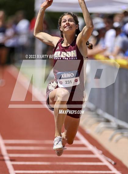 Thumbnail 1 in Class 3 Triple Jump (MSHSAA State Championship) photogallery.