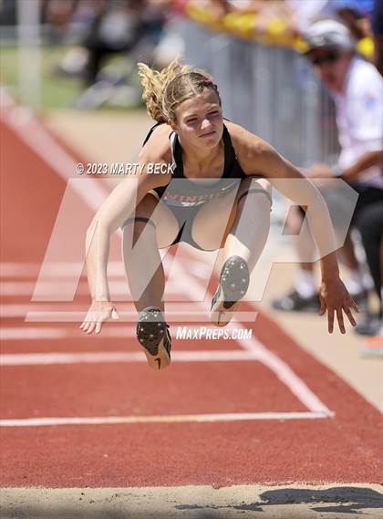 Thumbnail 1 in Class 3 Triple Jump (MSHSAA State Championship) photogallery.