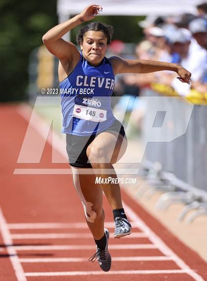 Thumbnail 1 in Class 3 Triple Jump (MSHSAA State Championship) photogallery.