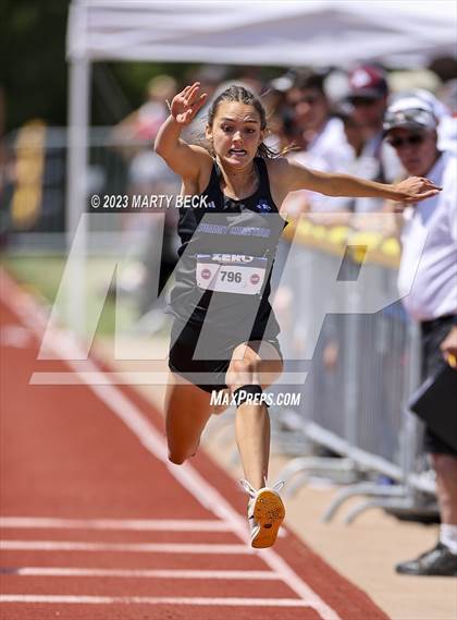 Thumbnail 2 in Class 3 Triple Jump (MSHSAA State Championship) photogallery.