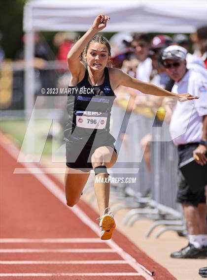 Thumbnail 1 in Class 3 Triple Jump (MSHSAA State Championship) photogallery.