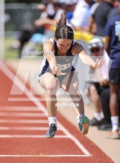 Thumbnail 3 in Class 3 Triple Jump (MSHSAA State Championship) photogallery.