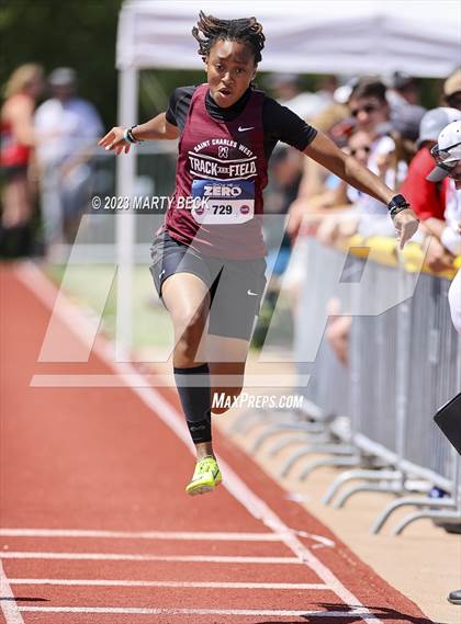 Thumbnail 2 in Class 3 Triple Jump (MSHSAA State Championship) photogallery.
