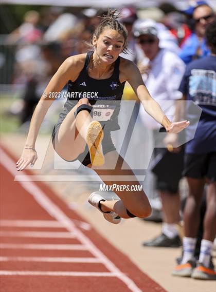 Thumbnail 2 in Class 3 Triple Jump (MSHSAA State Championship) photogallery.