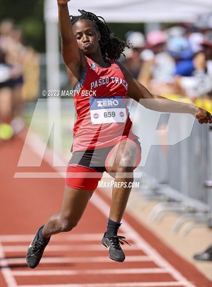 Thumbnail 2 in Class 3 Triple Jump (MSHSAA State Championship) photogallery.