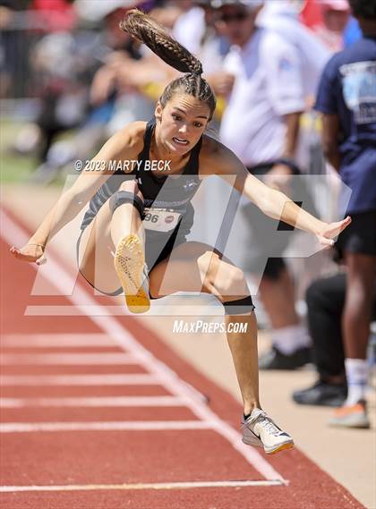 Thumbnail 1 in Class 3 Triple Jump (MSHSAA State Championship) photogallery.