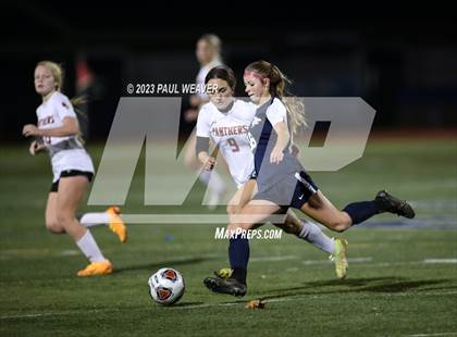 Thumbnail 3 in Schuylkill Valley vs. Central Columbia (PIAA 2A First Round) photogallery.
