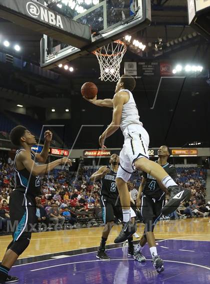 Thumbnail 2 in Archbishop Mitty vs. Sheldon (CIF NorCal Regional Open Division Final) photogallery.