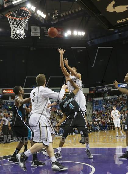 Thumbnail 2 in Archbishop Mitty vs. Sheldon (CIF NorCal Regional Open Division Final) photogallery.